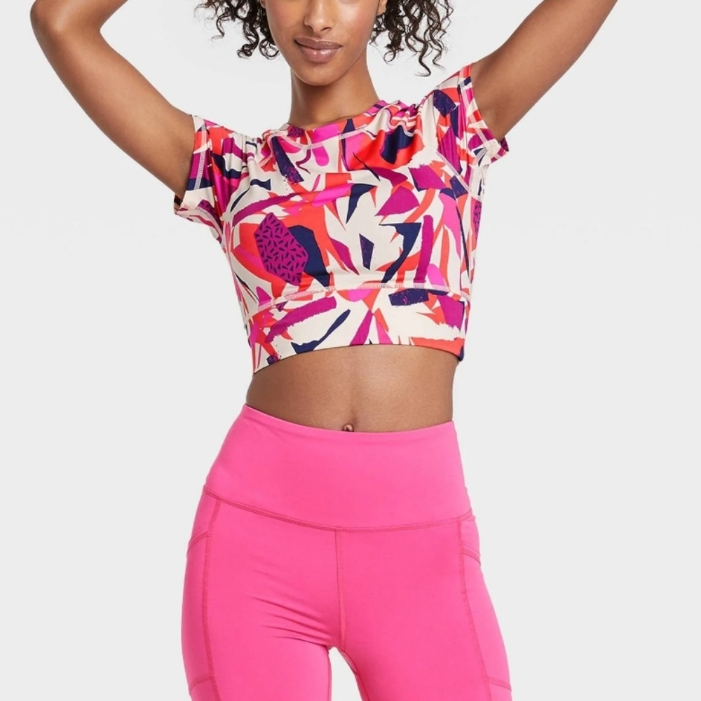 J. Dow Fitness Black History Month Short Sleeve Geometric Print Crop Top